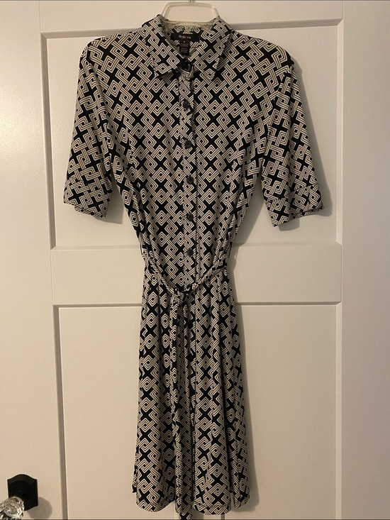 Style & Co. Dresses & Skirts - Style & Co. Black and White Geometric Midi Shirt Dress